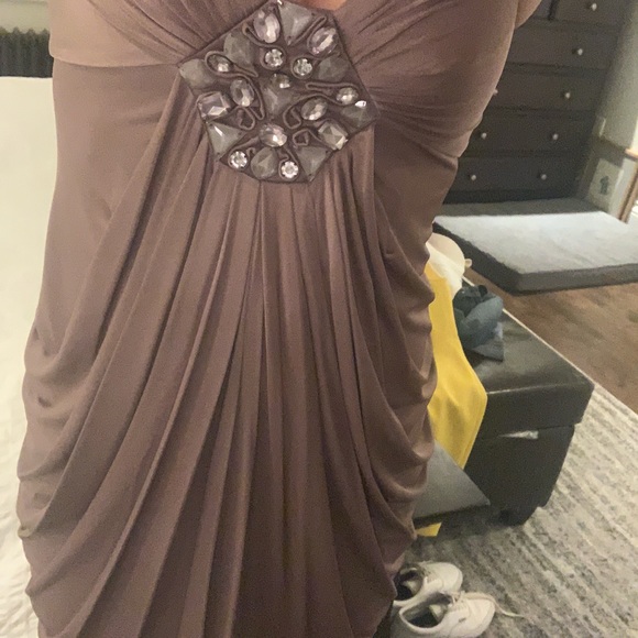 BCBG evening gown, metallic purple. - Picture 4 of 4